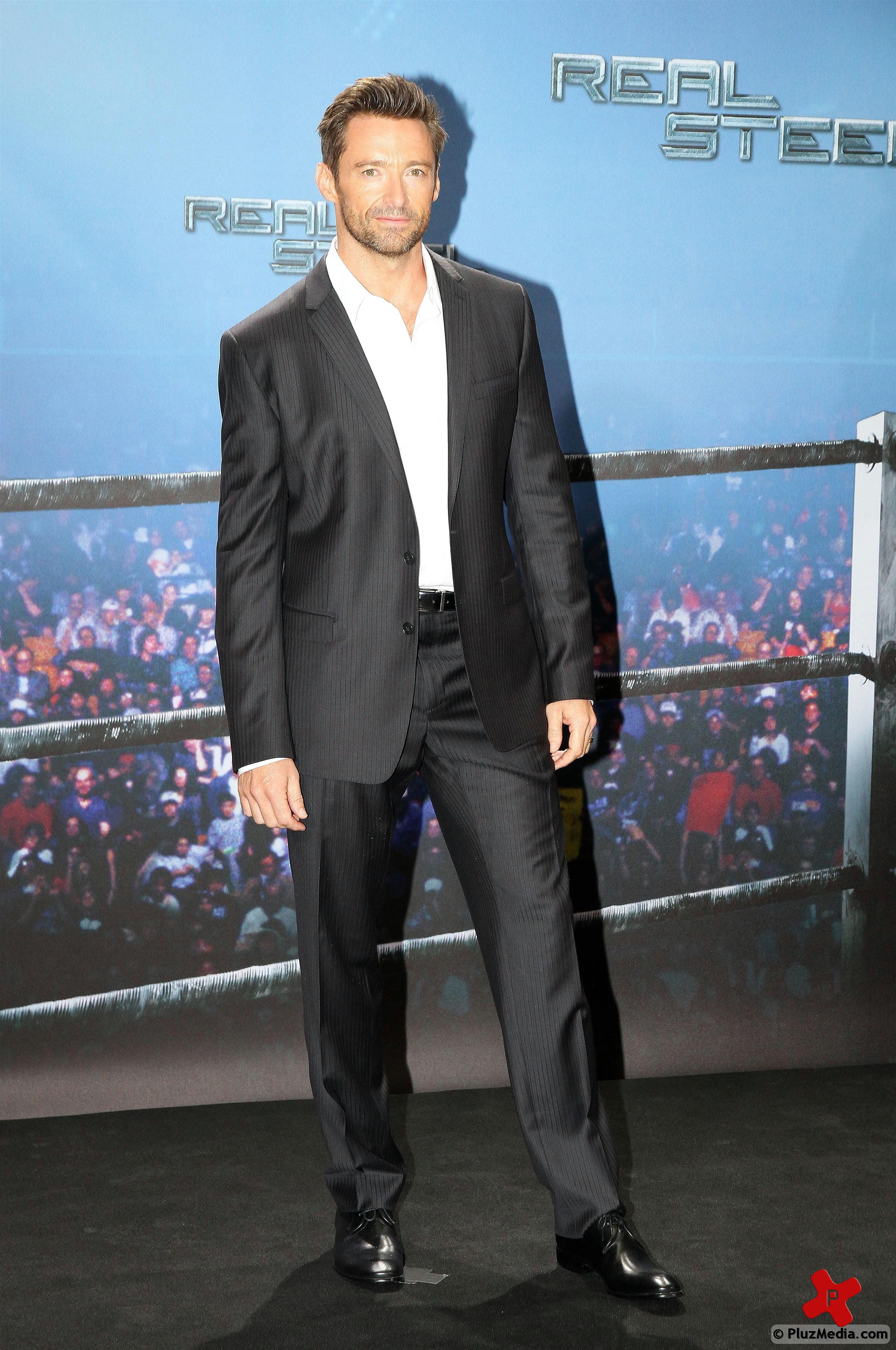 Hugh Jackman at a photocall for the movie Real Steal | Picture 74776